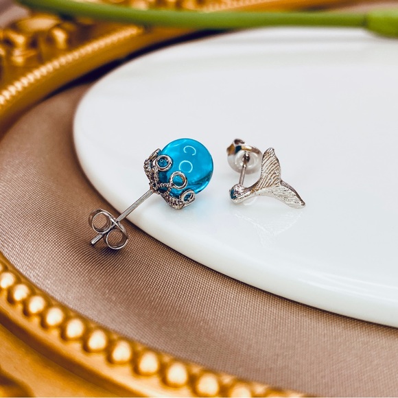 925 Sterling Silver Sea Bubble Mermaid Tail Mismatched Stud Earrings - Picture 4 of 8